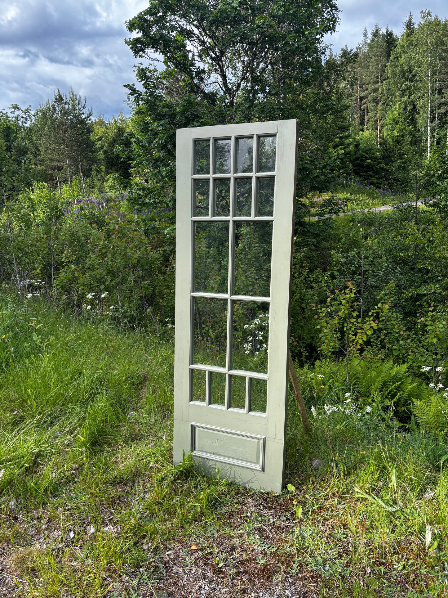 Dörrblad med glas. 64,5x190