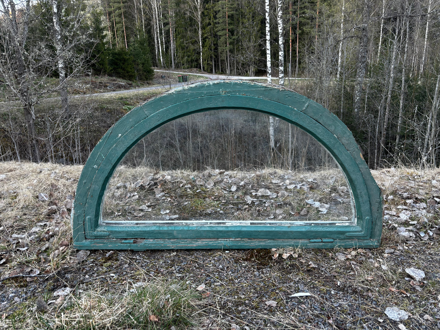 Halvmånefönster 148x80