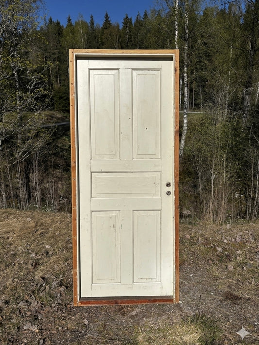 Spegeldörr finns 2 lika 91x217