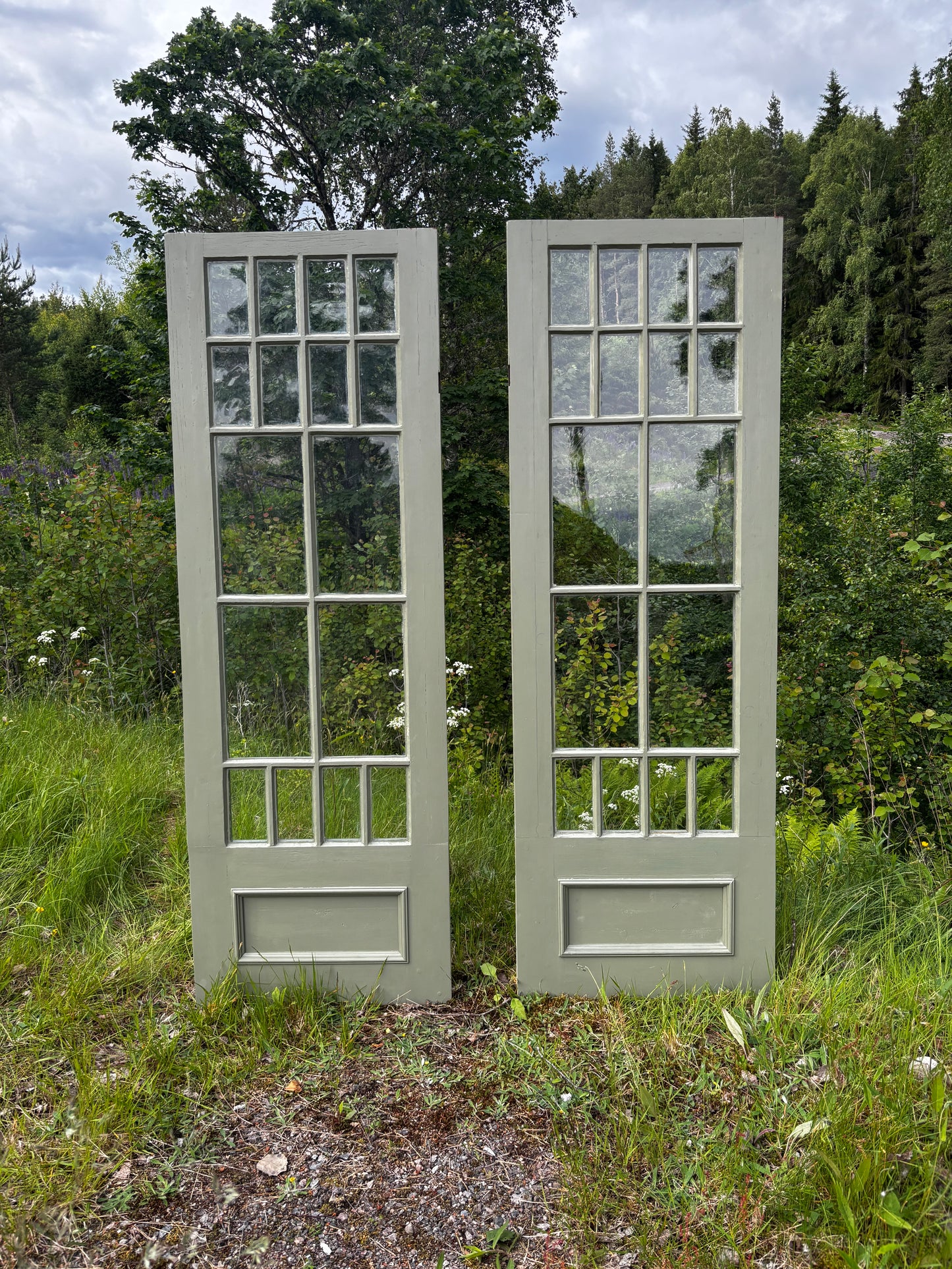 Dörrblad med glas. 64,5x190