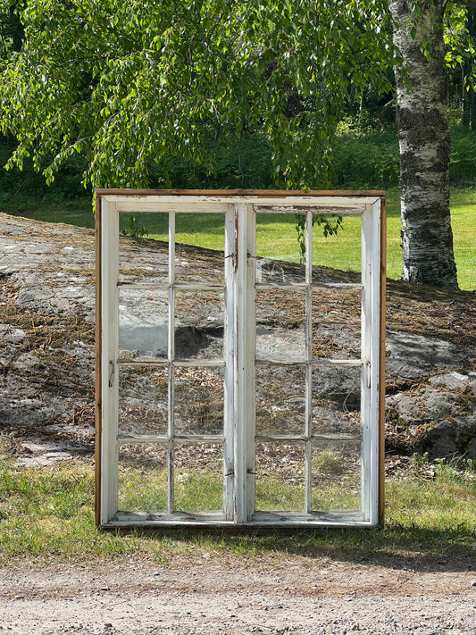 Fönster med karm 3st 134x111